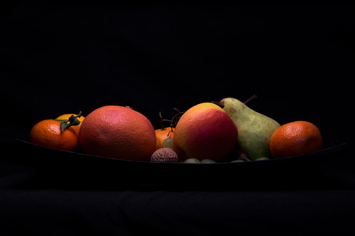 Gesunde und ausgewogene Ernährung mit frischen Lebensmitteln